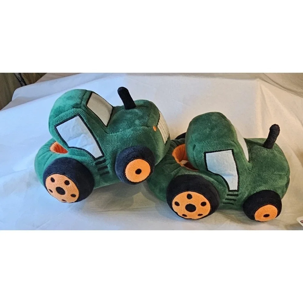John Deere Child Green Tractor Shaped Slipper Size 9-10 Toddler
